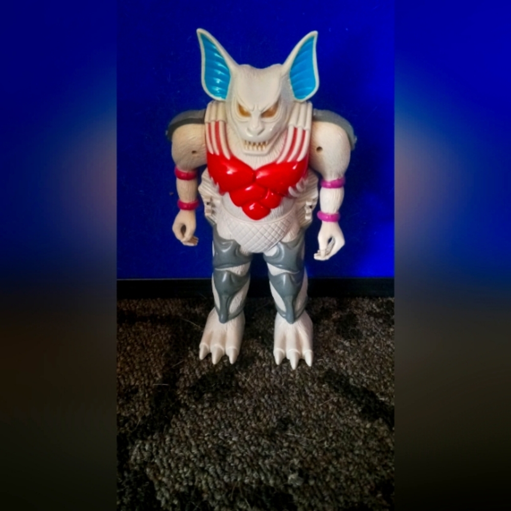 Transformers G1 pretenders Bat Monster Action Figure 1987